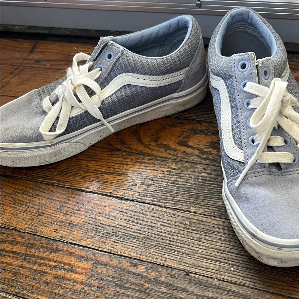 Vans Women’s Light Purpleand White Sneakers